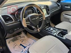 كرايسلر 300